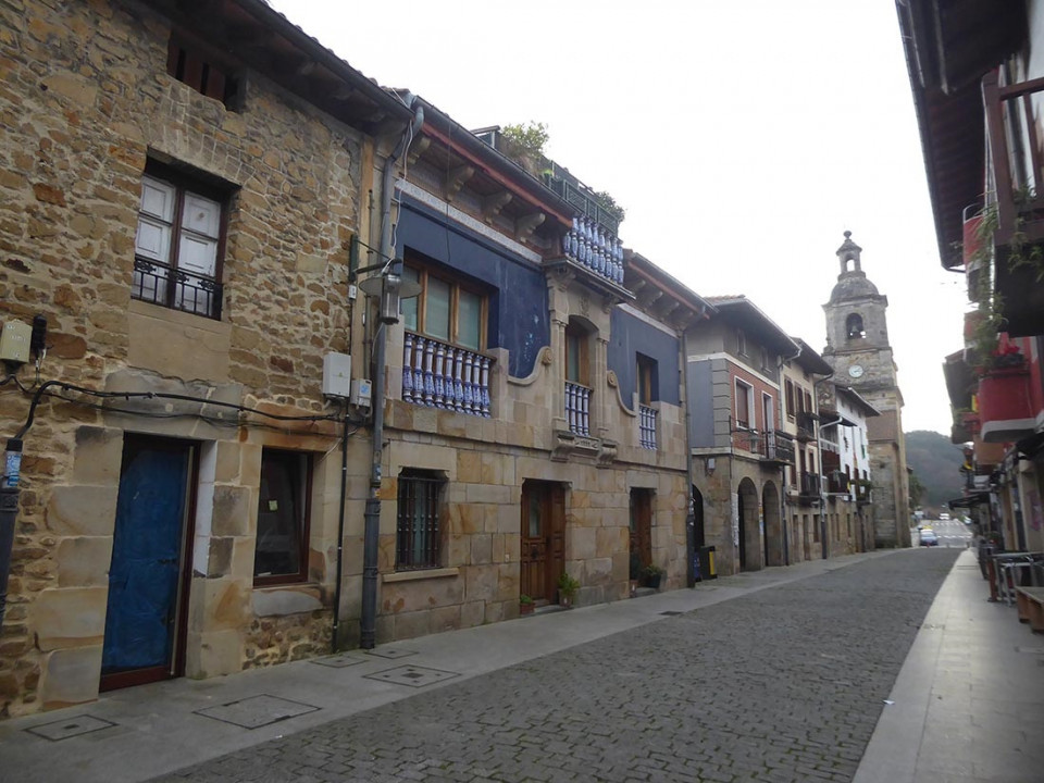 Bizkaia, Larrabetzu, Casco Antiguo