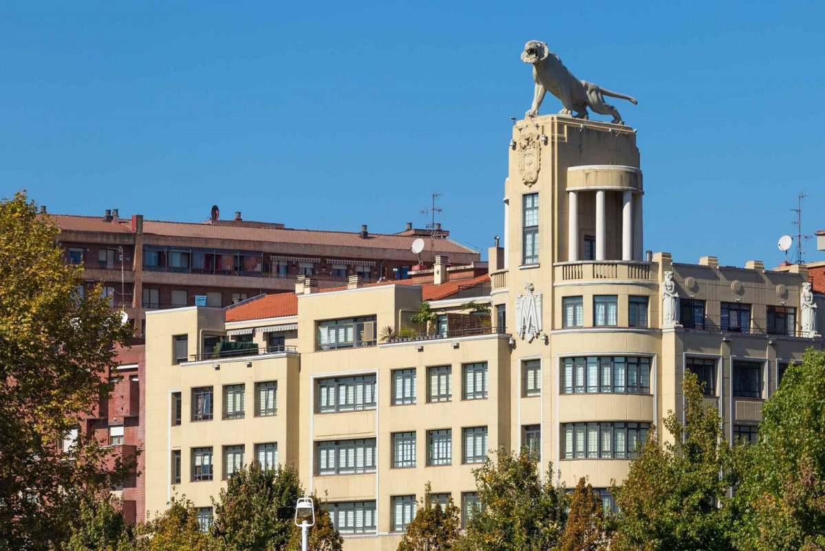 Bilbao, Deusto edificio del tigre