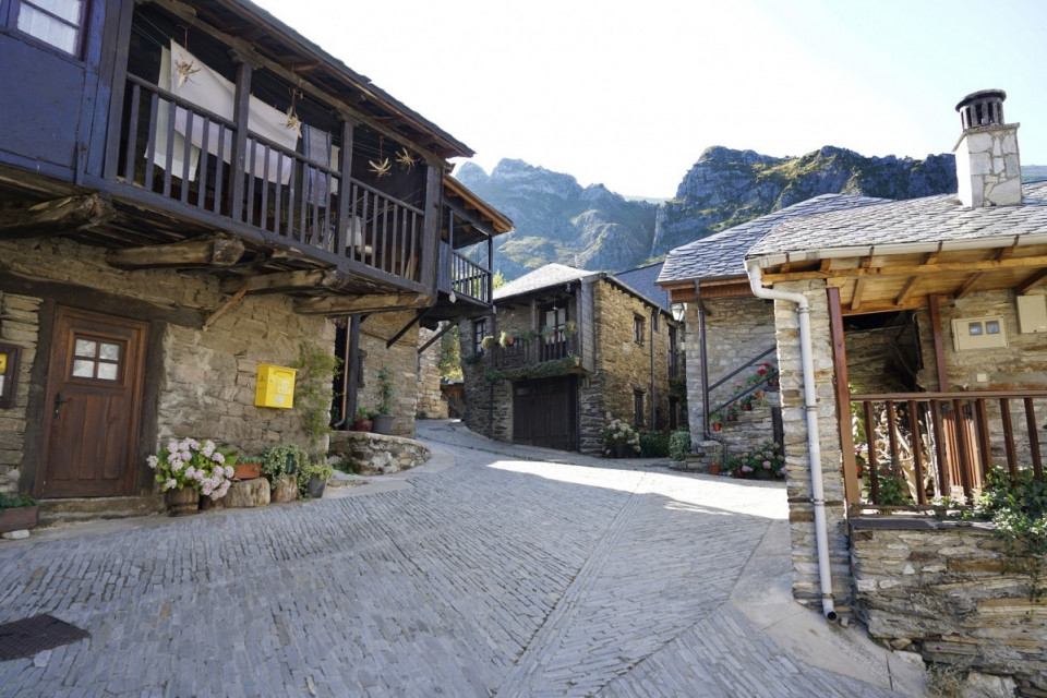 PEñalBA DE SANTIAGO, León
