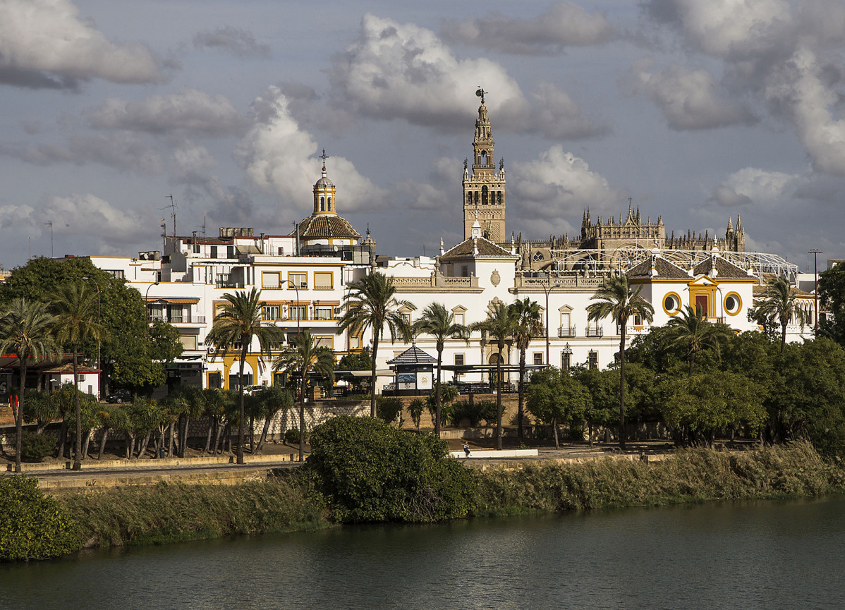 39 Sevilla (Rio Guadalquivir   Giralda)
