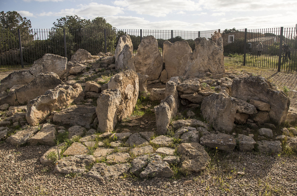 08   Arqueologia  Ca na Costa