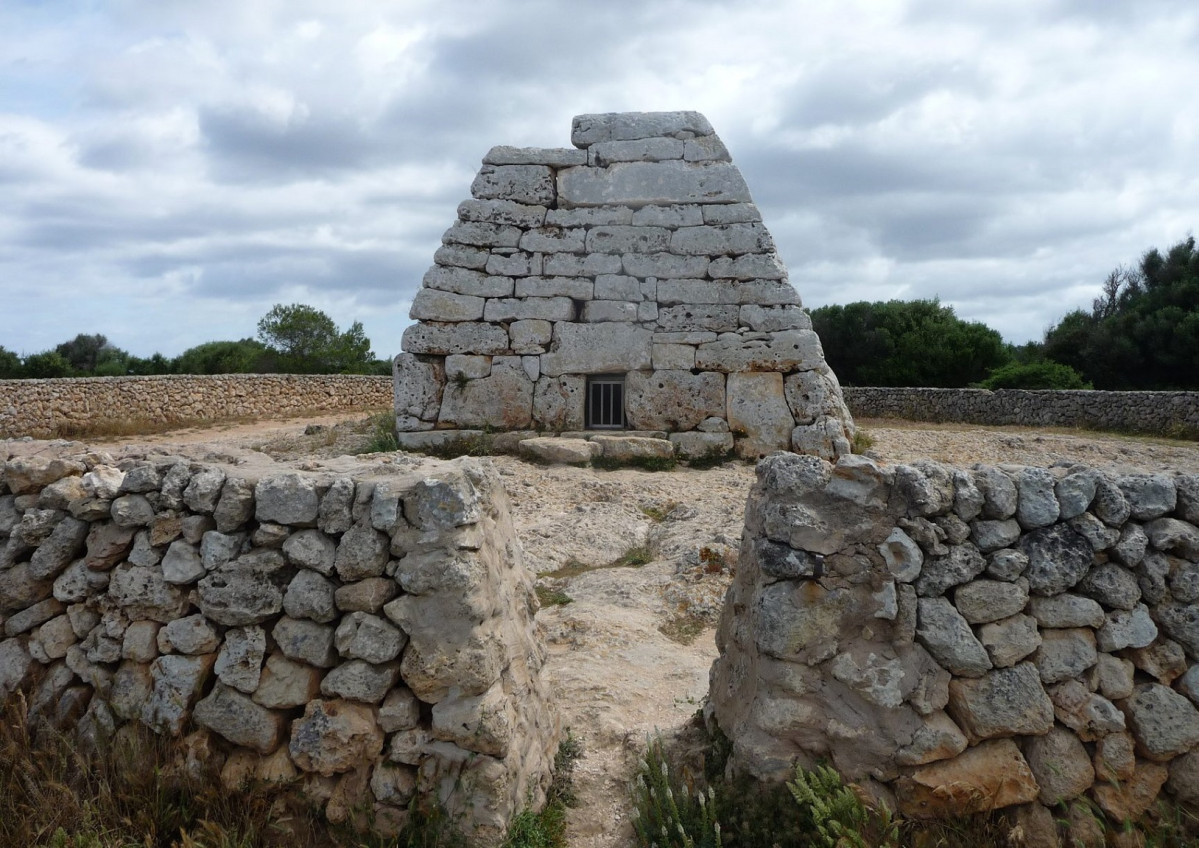 Menorca Naveta des Tudons 1628