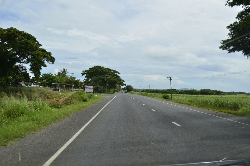 Granjas de azucar a lo largo de la carretera principal Nandi
