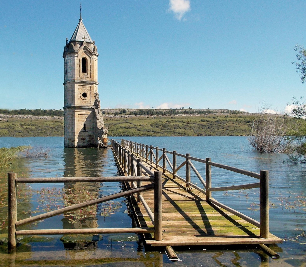 La torre de la Iglesia de Villanueva de las Rozas