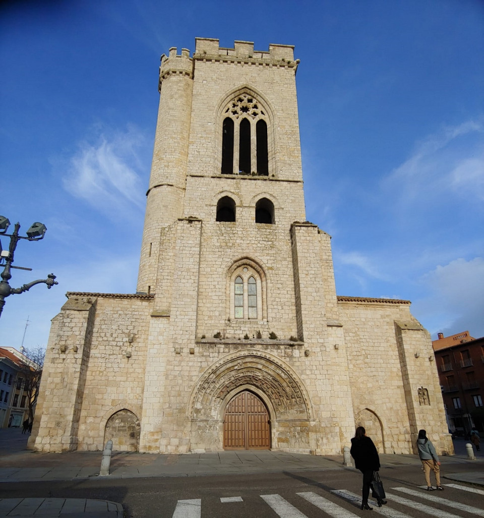 Iglesia gótica de San Miguel. Según la tradición aquí se casó El Cid, con Doña Jimena