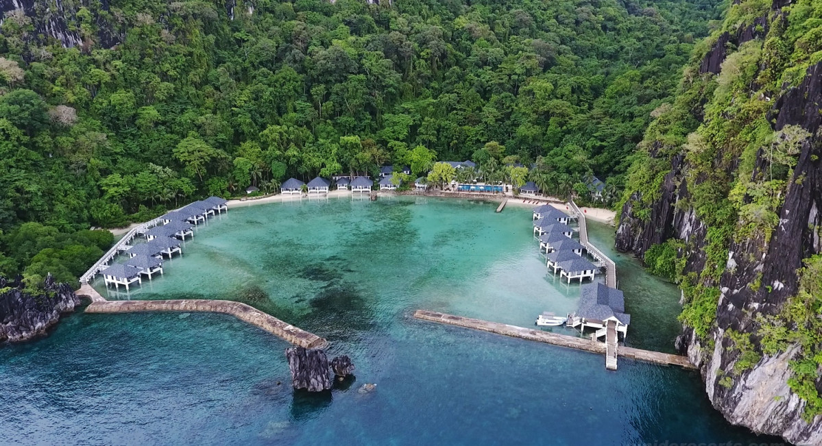 Filipinas  Lagen Island   Aerial 1489