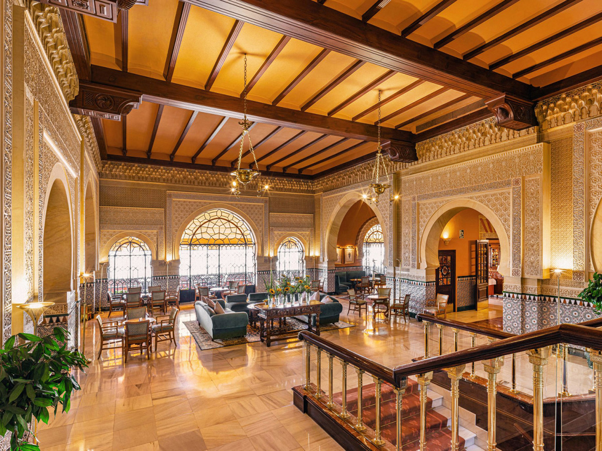 Hotel Alhambra Palace  AP Lobby 001