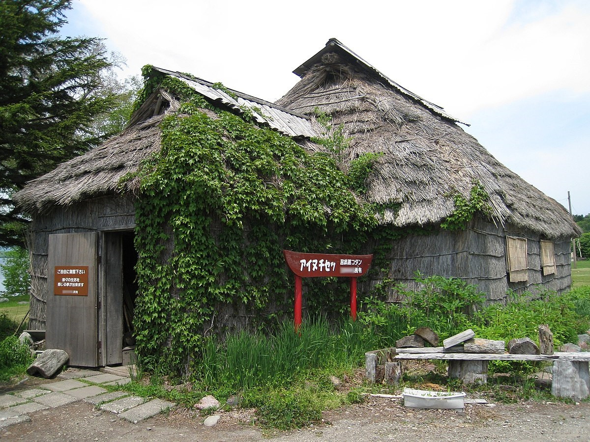 Ainu house in Teshikaga Town Kussharo Kotan Ainu Museum (1)