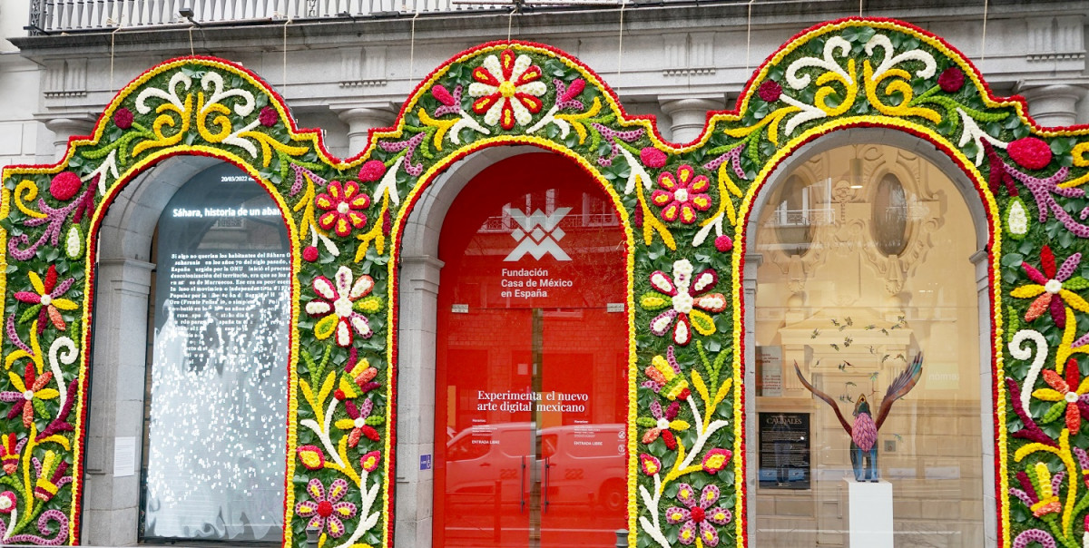 Fachada Casa de Mexico Un umbral para la primavera