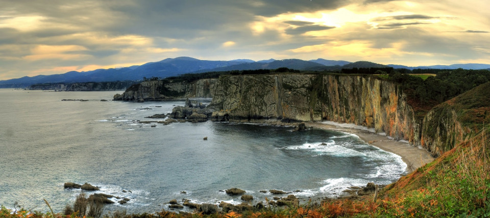 Acantilados de Cabo Busto (Asturias)