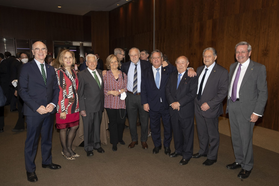 Premio Victoriano Reinoso 77