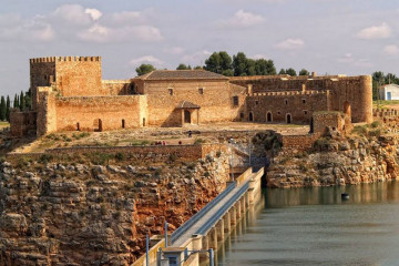 Castillo de Peñarroya C R 1530