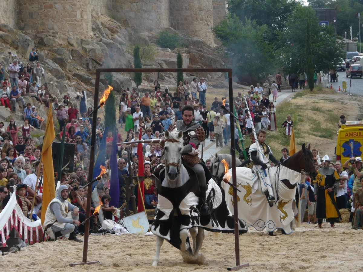 Mercado Medieval Avila 22 scaled