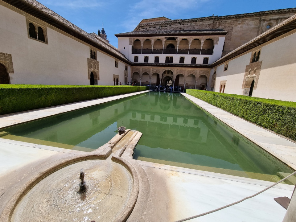 Granada, PATIO DE COMARES