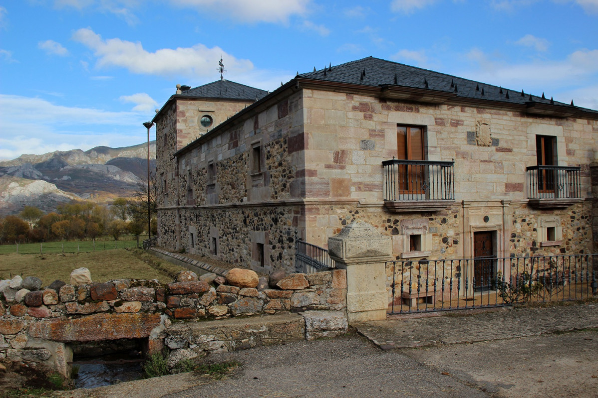 Palacio Riolago de Babia