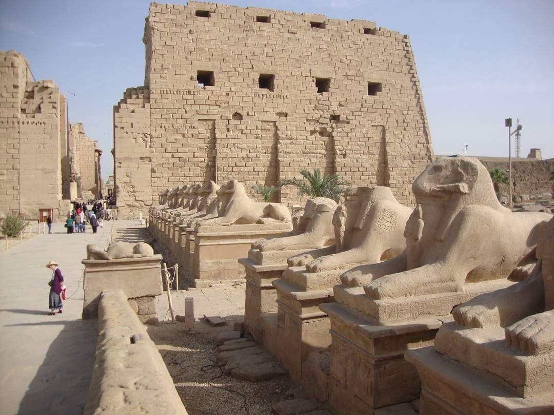 Esfinges en el templo de KarnakI