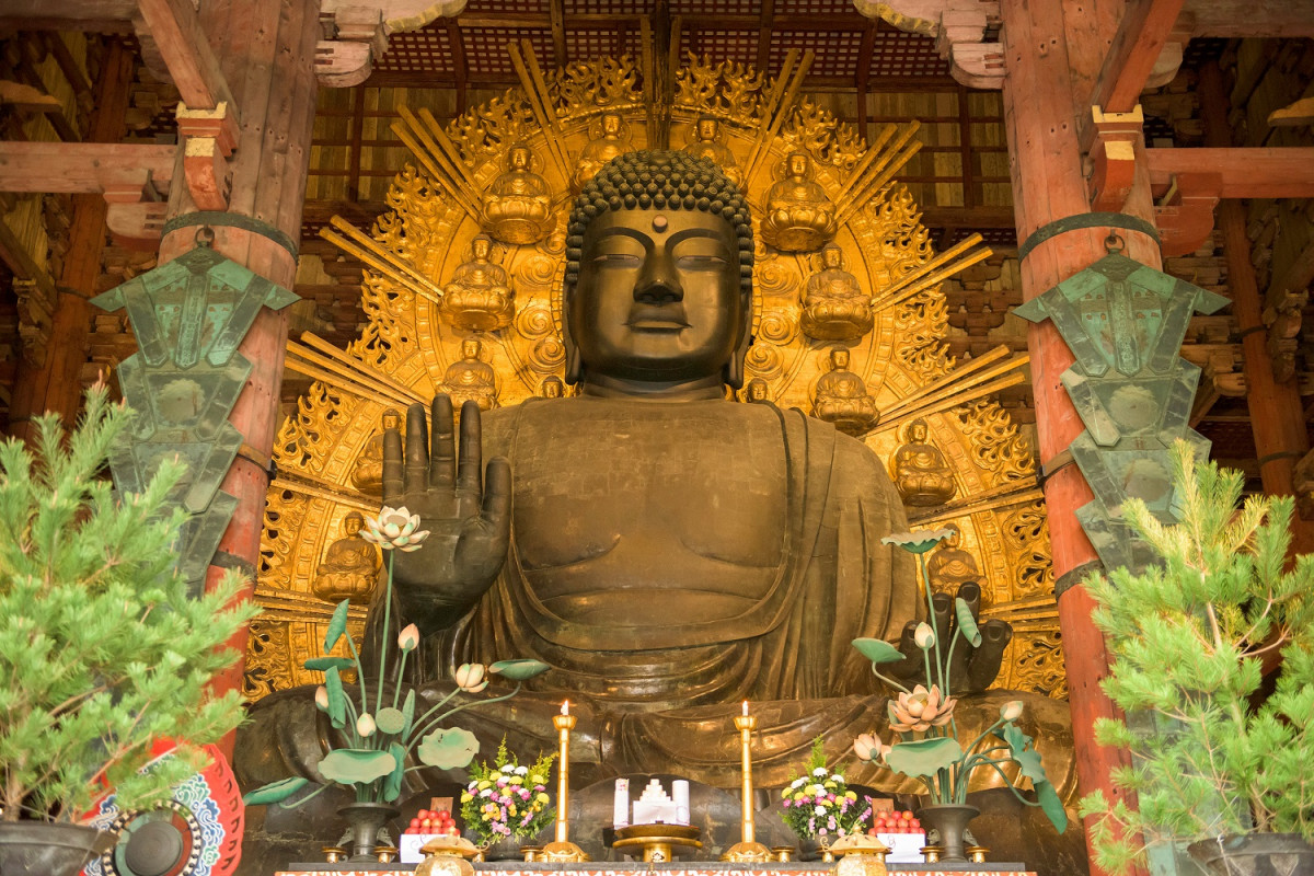 Gran Buda de Todaiji Sean Pavone  Shutterstock