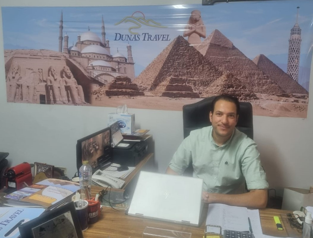 Attia Yamani en el despacho IMG 20220627 WA0062
