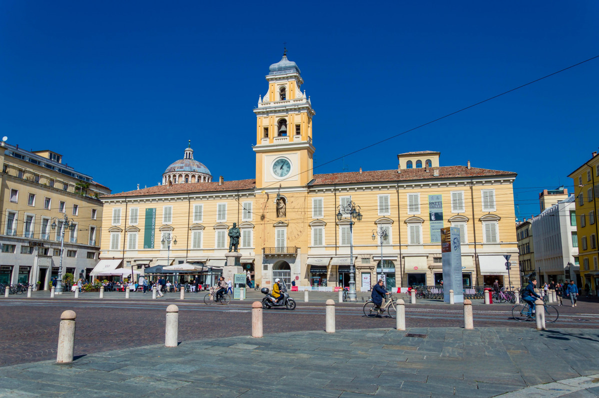 Parma piazza garibaldi center inPixio