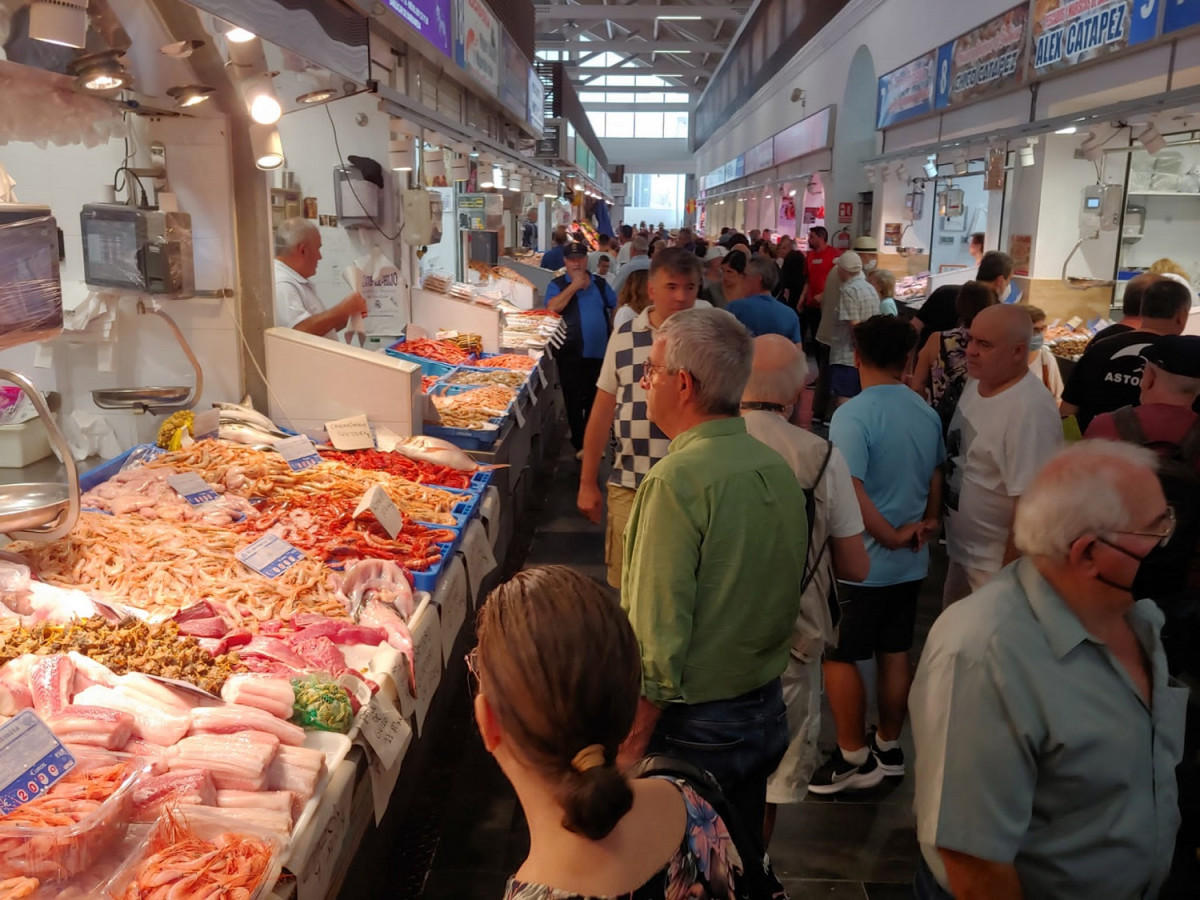 El mercado de Sanlucar, todo un mosaico de productos de alto nivel