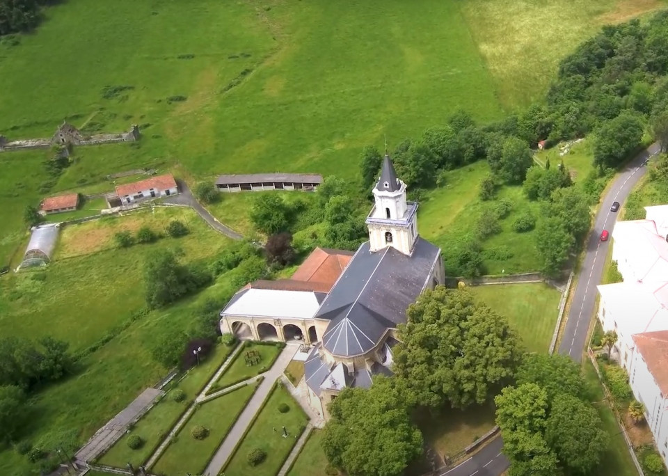 Santuario de Nuestra Señora de las Artes de Artziniega