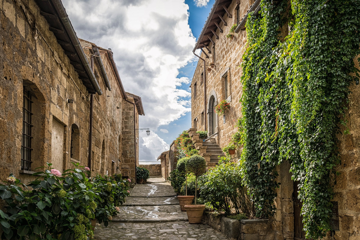 Alley 1690053 1920