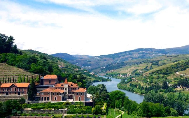 Douro valley portugal exterior panorama 2