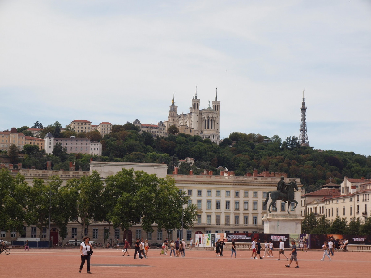 Lyon, Plaza Bellecour