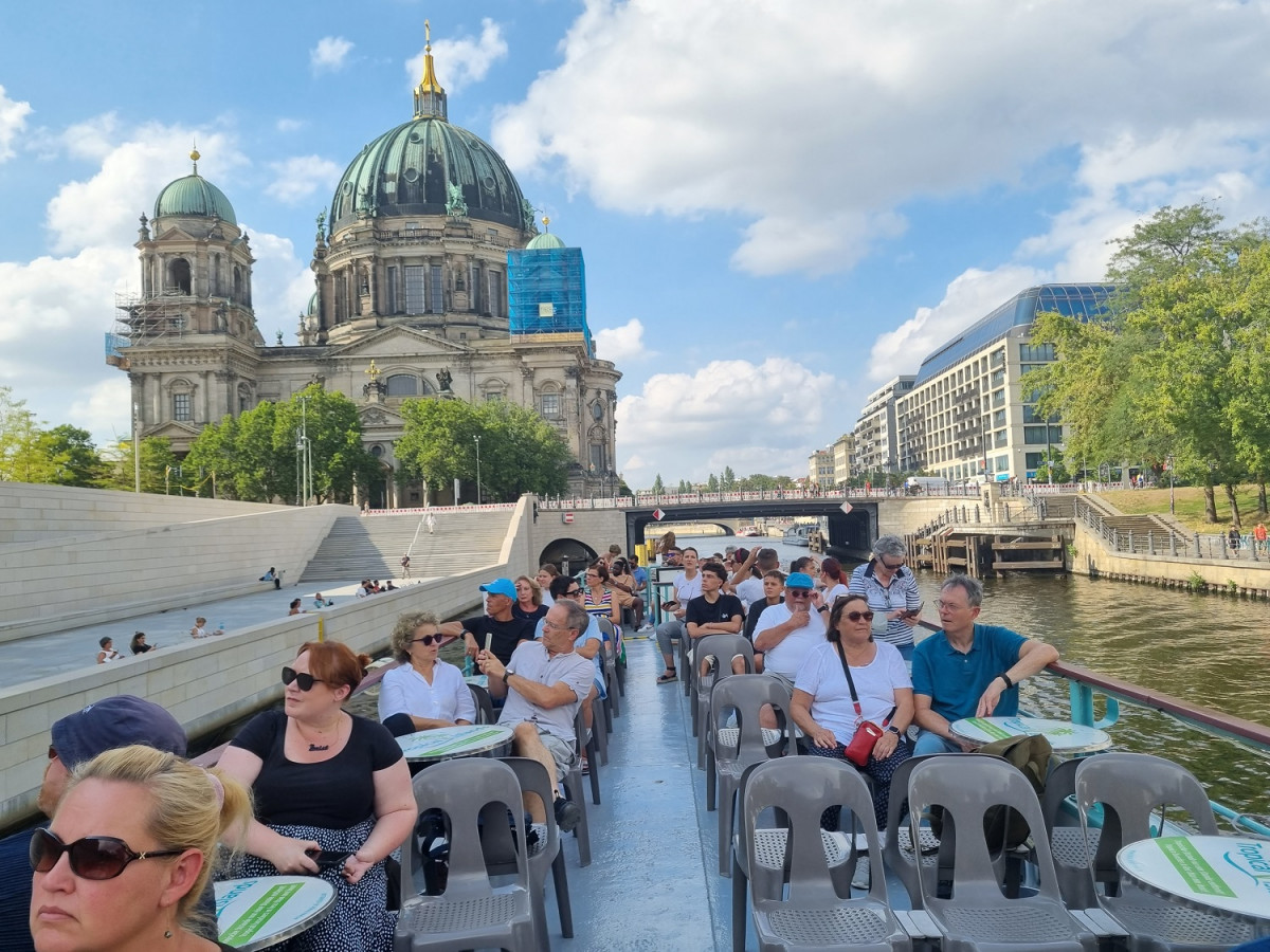 CATEDRAL DE BERLIN,  DESDE EL BARCO