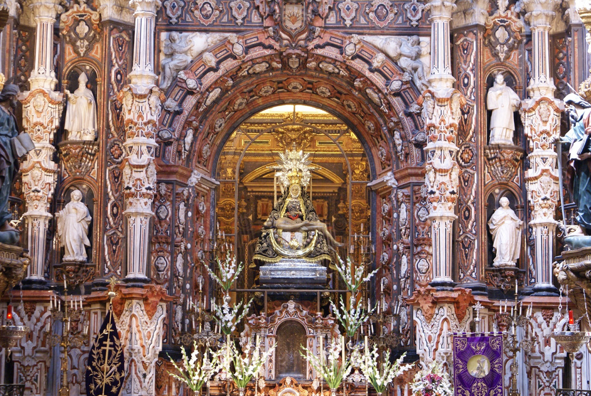 VIRGEN DE LAS ANGUSTIAS (22)