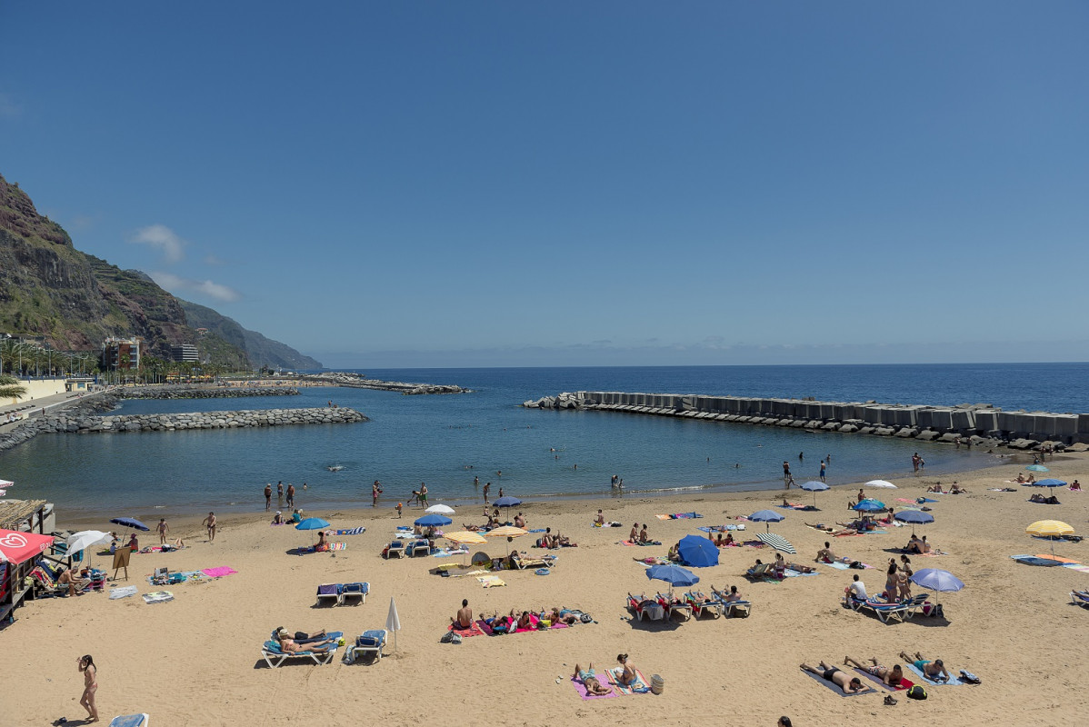 Playa de Calheta, Madeira, u00a9Francisco Correia