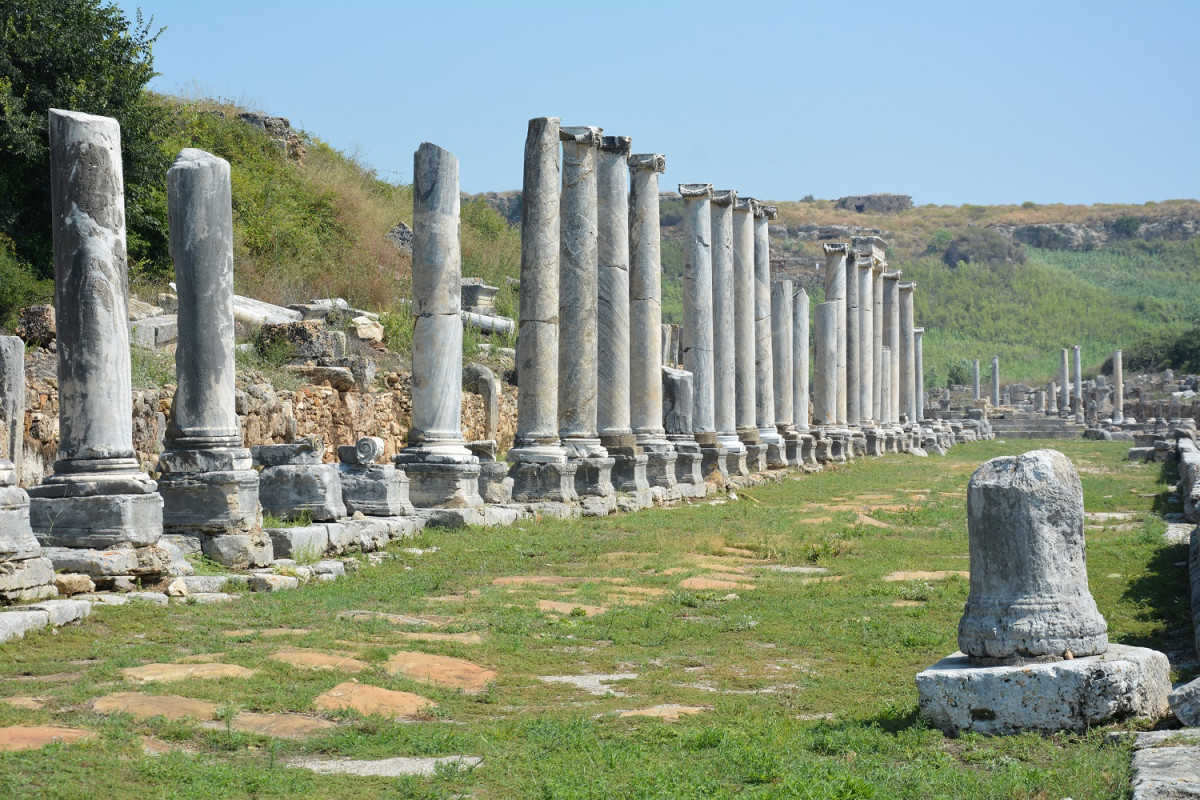 Antalya Perge Ancient City 6000x4000px (1)