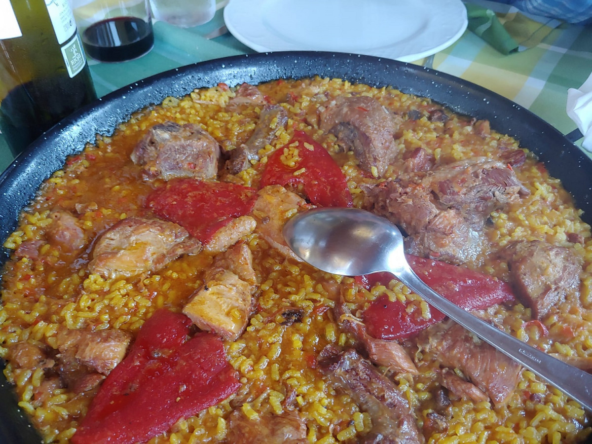 Arroz con pitu de caleya, la especialidad de esta casa de comidas