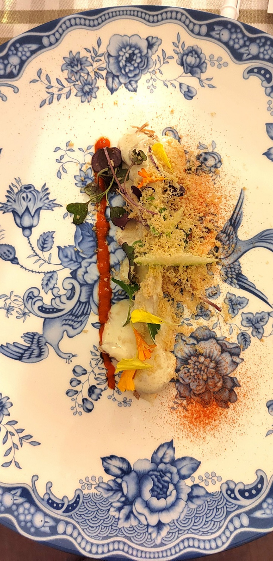 Ensalada de perdiz en escabeche emulsionado, asadillo y foie