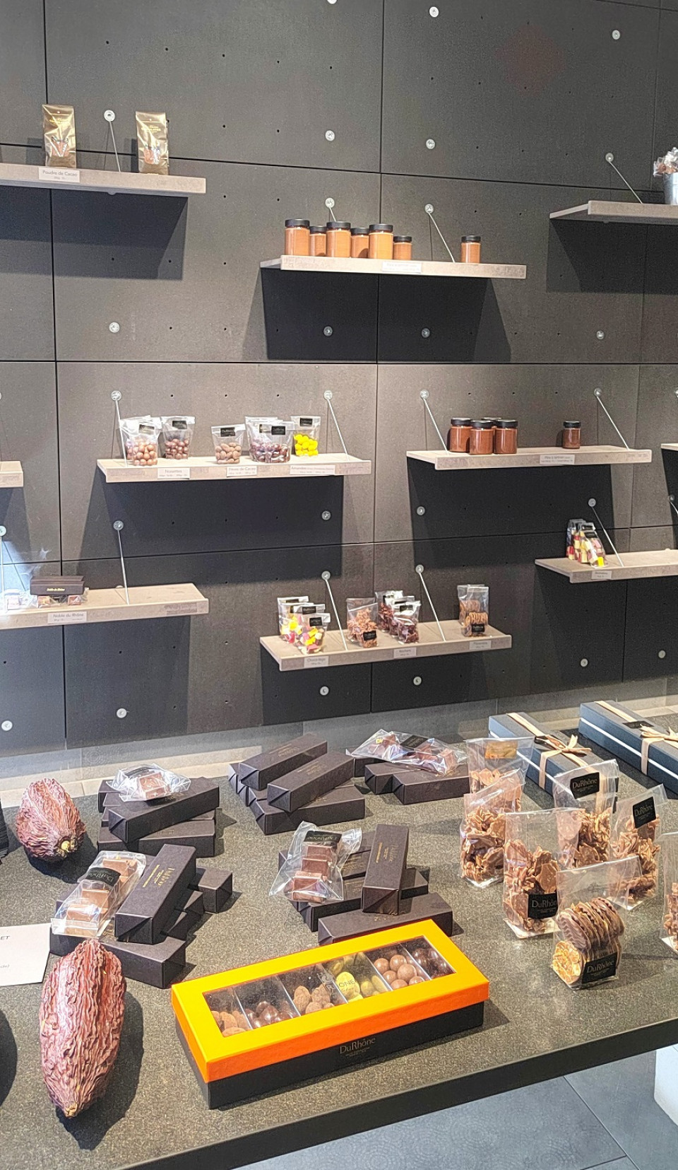 Tienda de chocolaterie Du Rhone