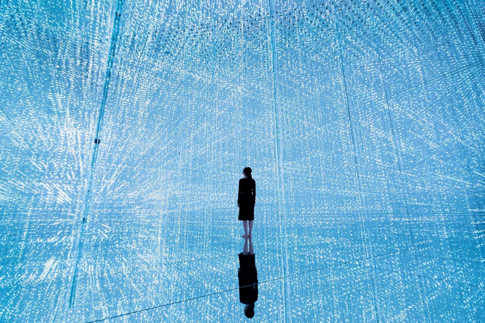 TeamLab The Infinite Crystal Univers @t teamLab