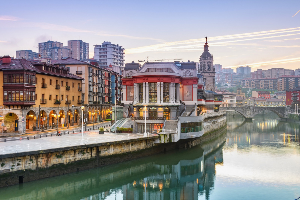 TURISMO BIZKAIA   mercado ribera