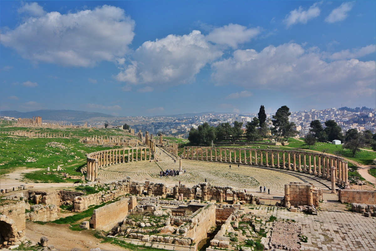 El Foro Oval y Cardo Maximus de Gerasa, Jordania