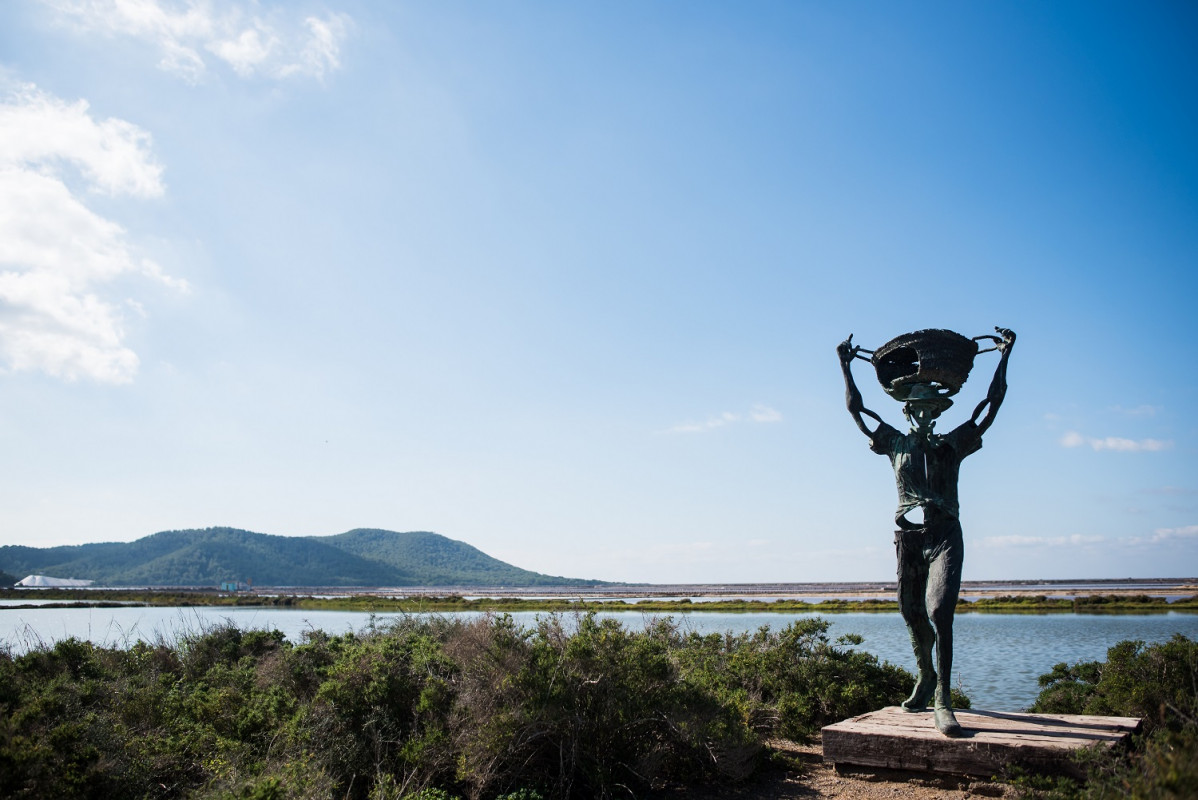 Monumento a los salineros