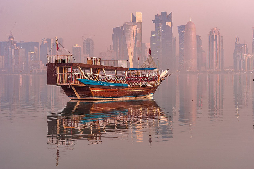 Dhow EN La Corniche