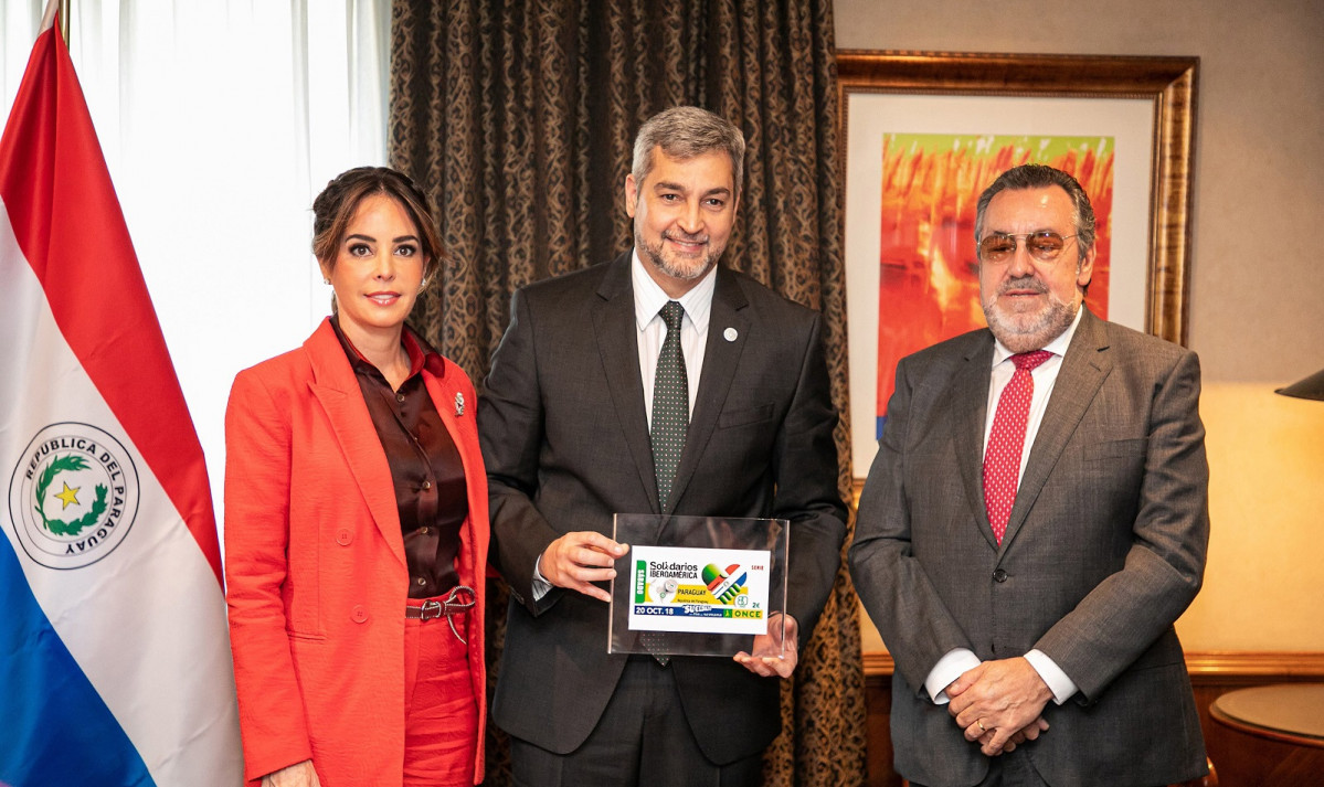 Presidente y Primera Dama Paraguay junto a Miguel Carballeda