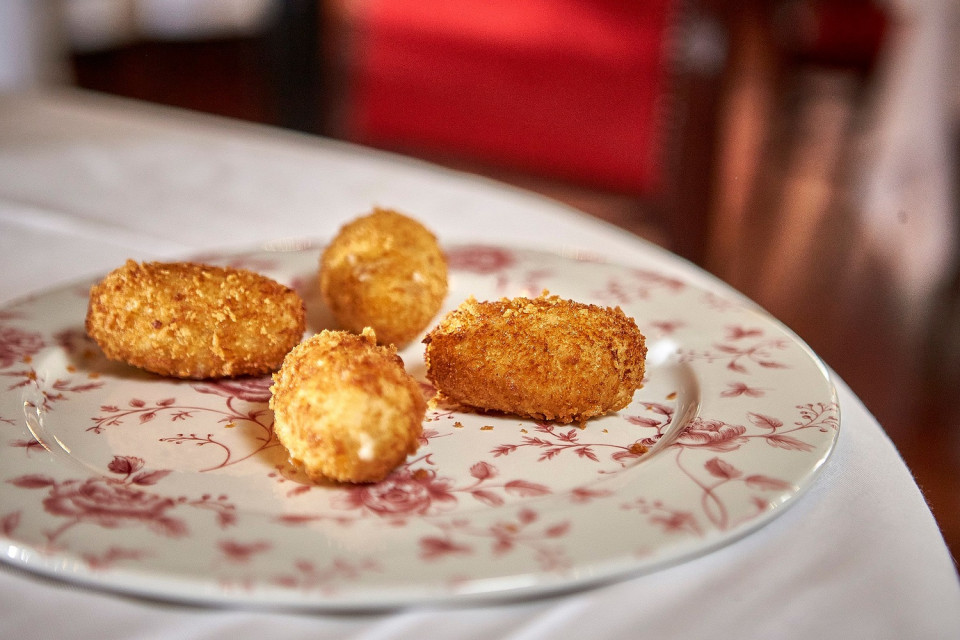 Croquetas de cocido de Lhardy