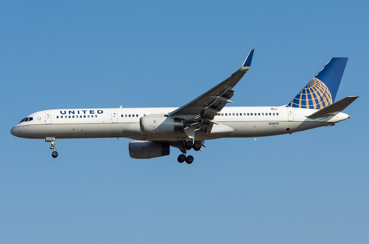 United airlines boeing 757