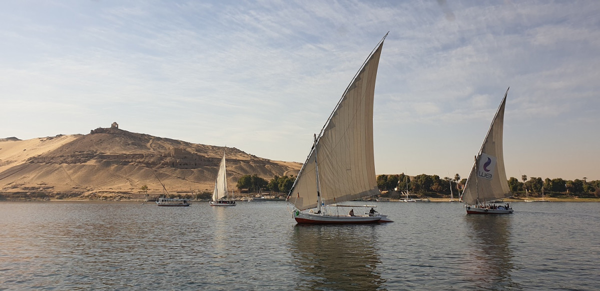 Veeleros navegando por El Nilo
