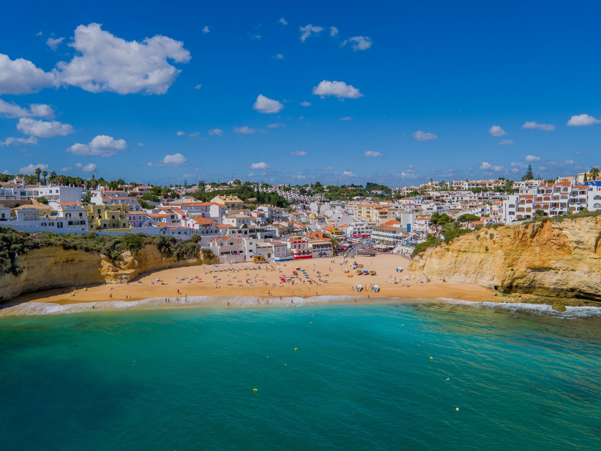 Carvoeiro, pueblo y playa