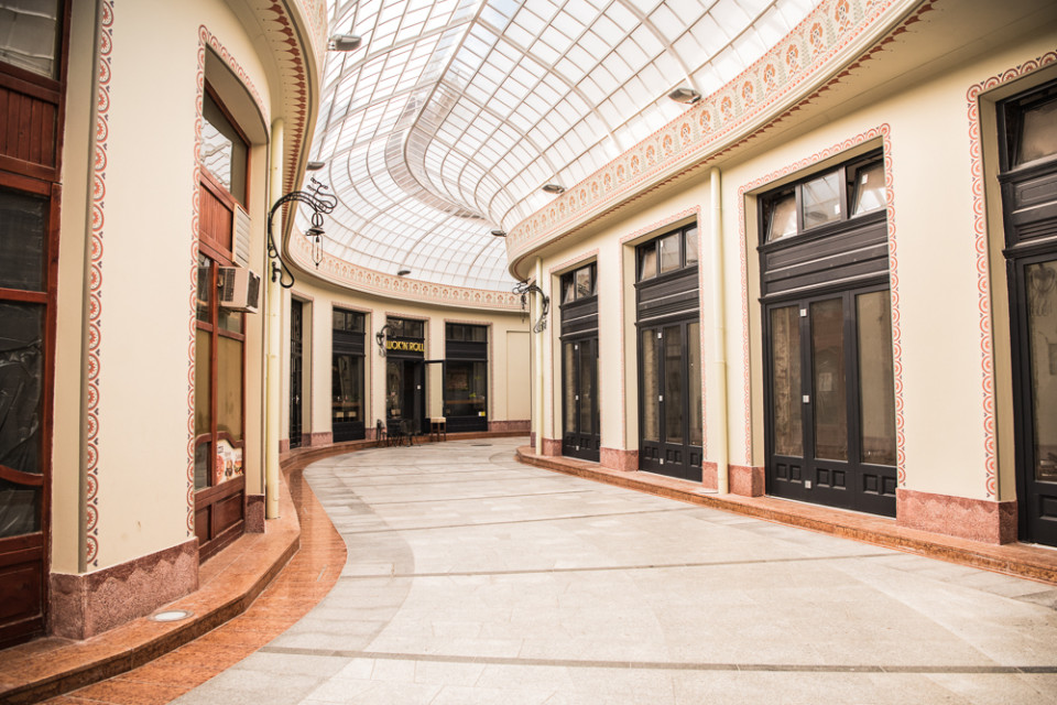 Interior de Palacio del Aguila Negra