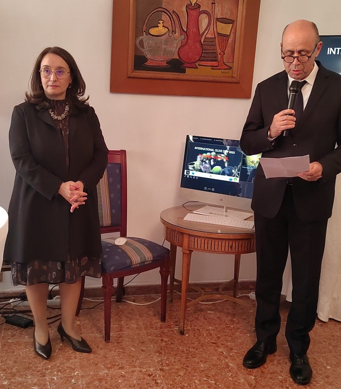 La Embajadora de Tu00fanez y el Minsitro de Agricultura
