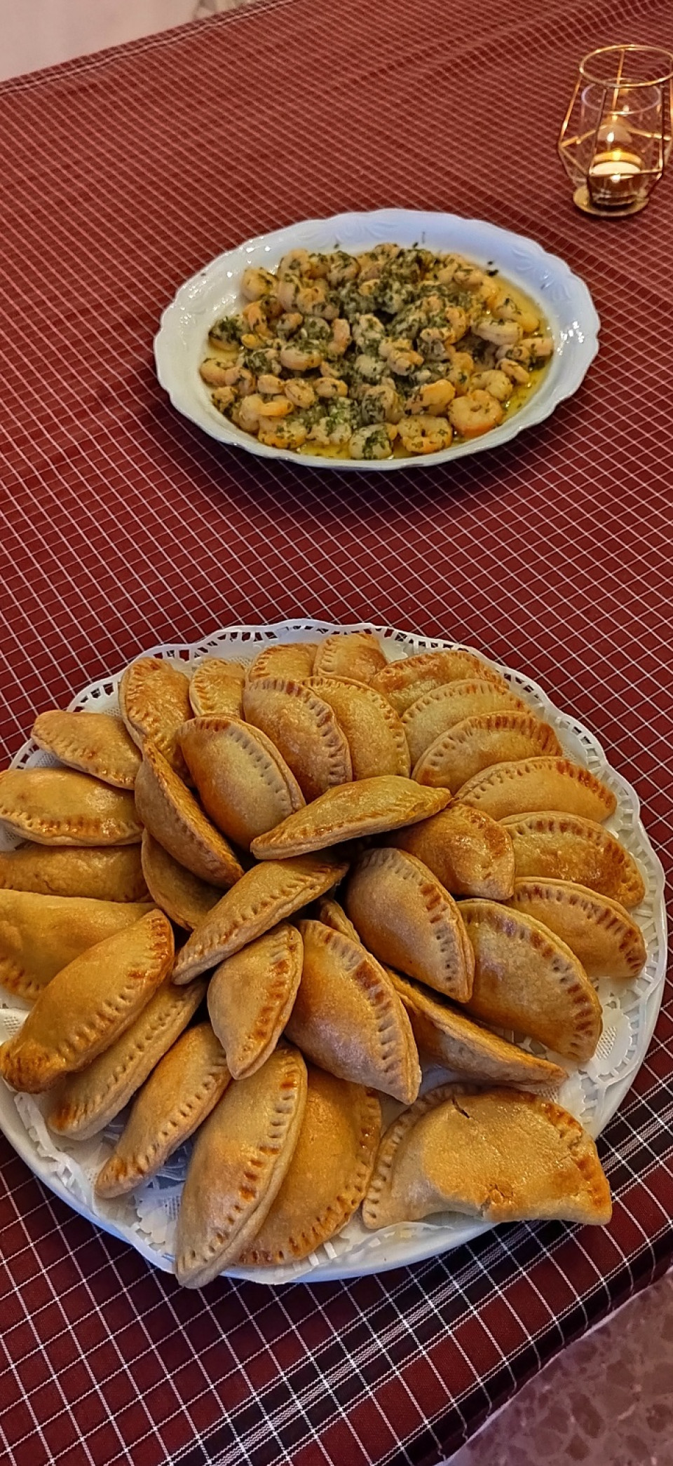 Empanadas tunecinas y gambas