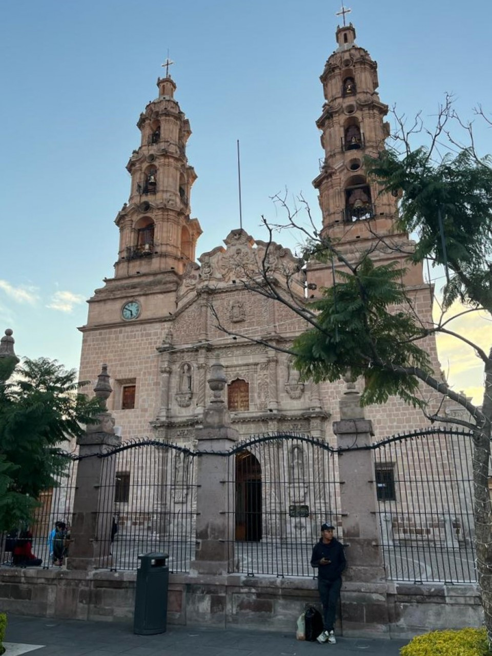 Fachada barroca de la Catedral de Aguascalientes