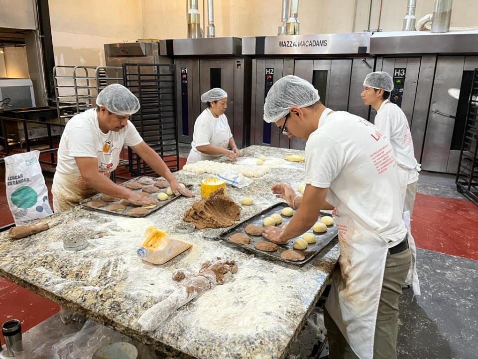 Panaderos mexicanos, en plena faena